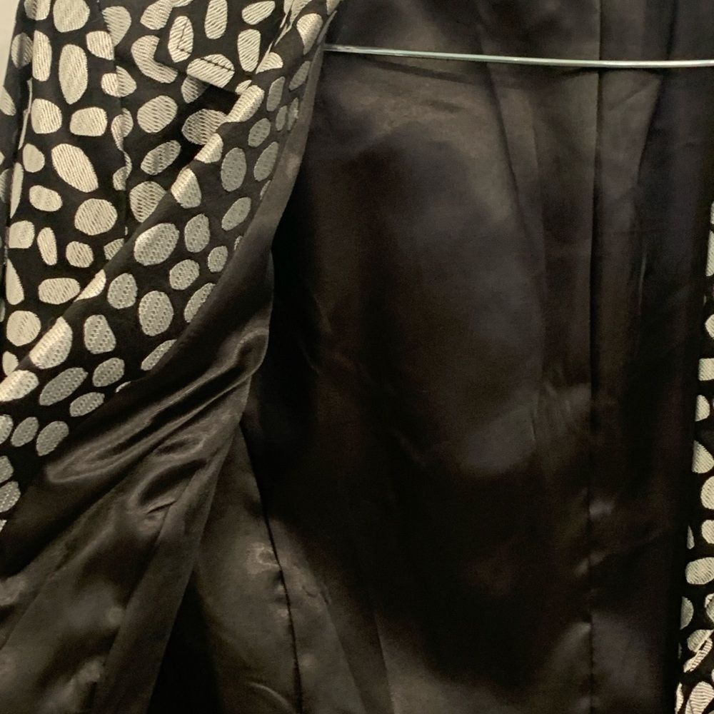 Chic Black Lined Beautiful Patterned Women's Blazer Classic Design - Picture 10 of 11